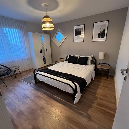 Black&White Apartment Uzwil Eksteriør billede